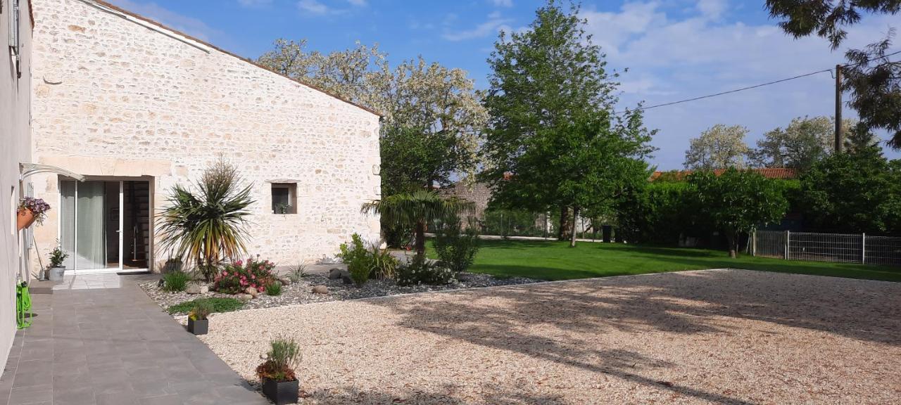 Chambres D'Hote Maeva Balanzac Esterno foto